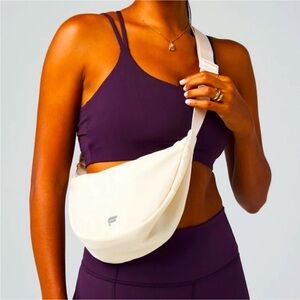 Fabletics 🏃‍♀️💞 The Sling Bag